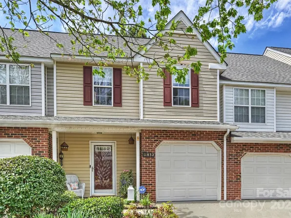 11832 Kevin Henry Pl, Charlotte, NC 28277