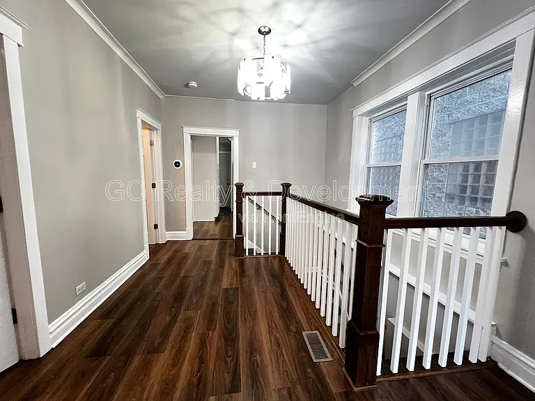 1439 N Artesian Ave #1 — Photo 11