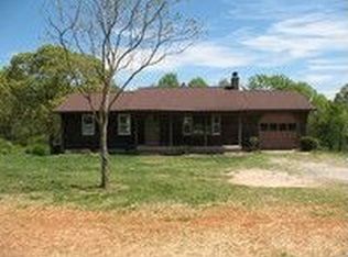 605 N Clarks Creek Rd, Martin, GA 30557