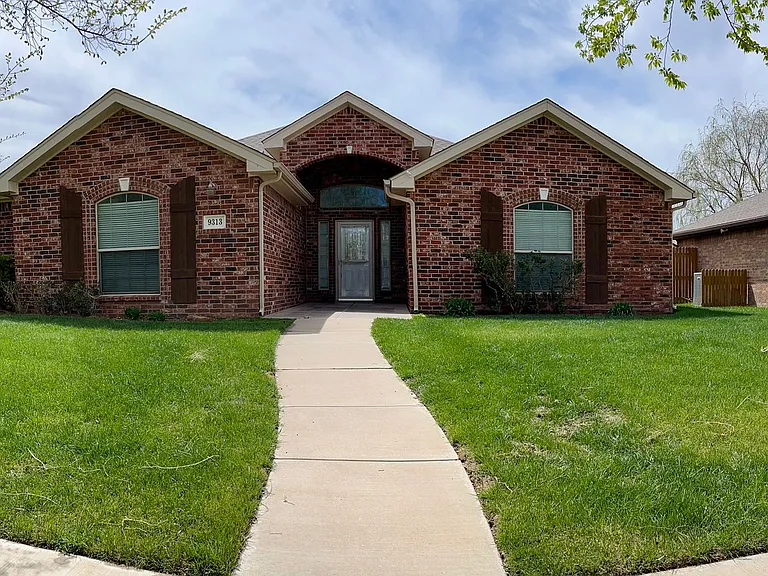 9313 Buccola Ave — Photo 1