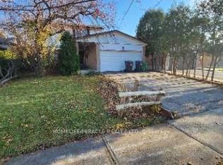 3052 Coral Dr, Mississauga, ON L4T1Z3