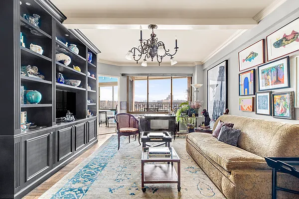 Sold by Compass | media 1