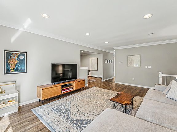 5th image of 6549 Napier Rd