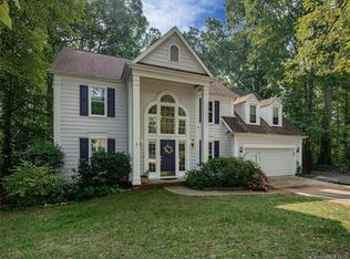 5704 Stream Ridge Dr, Charlotte, NC 28269