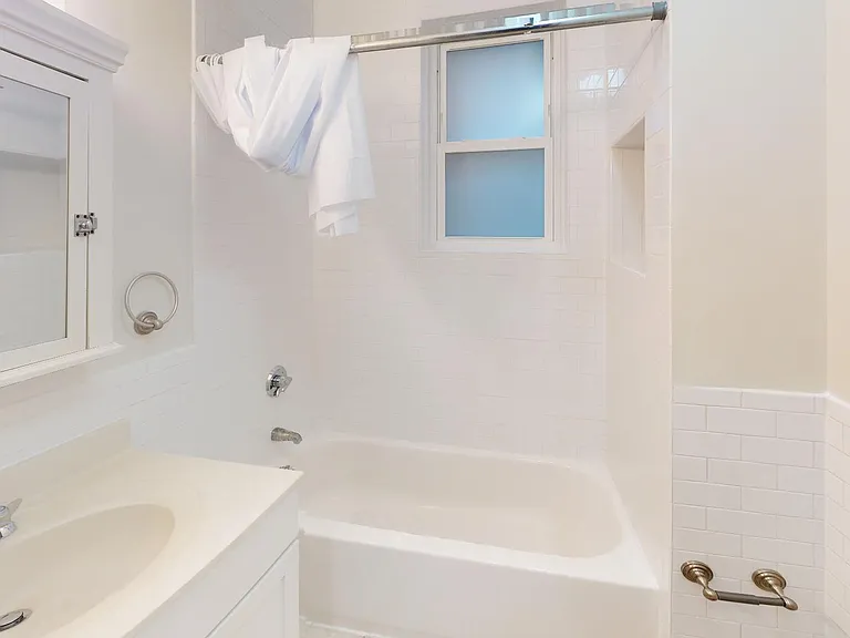 1640 Commonwealth Ave — Photo 9