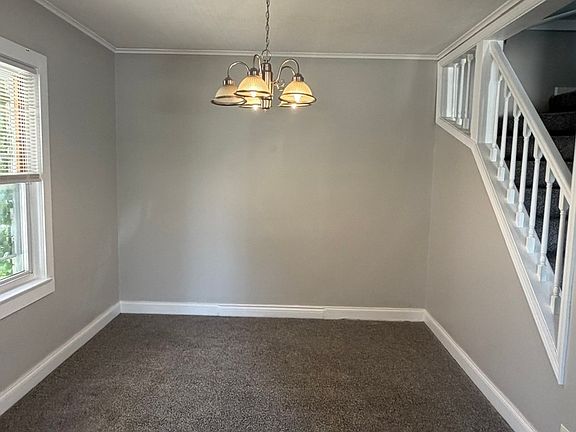 4th image of 3916 W 87th St
