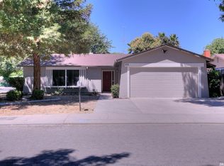 301 Lakehead Ln, Modesto, CA 95354