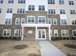 543 Lorhan Dr, Piscataway, NJ 08854