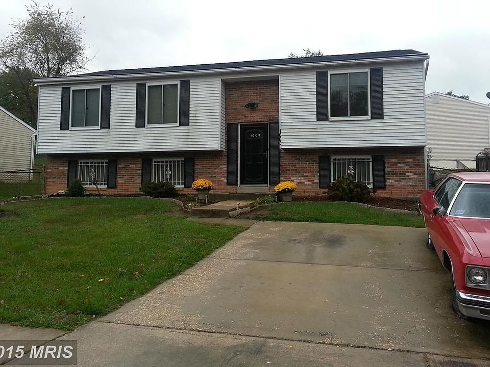 FRONT OF HOUSE EXTERIOR