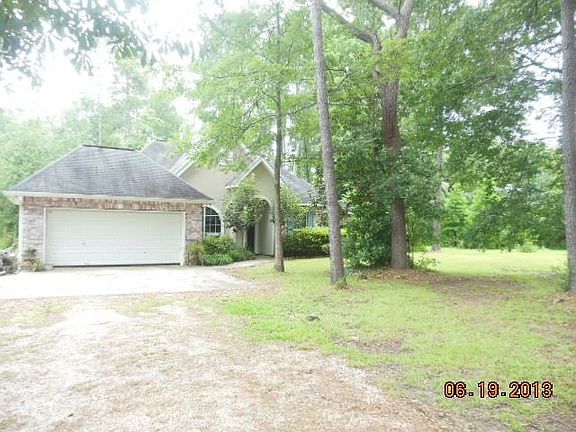 3rd image of 71119 Chateau Ln