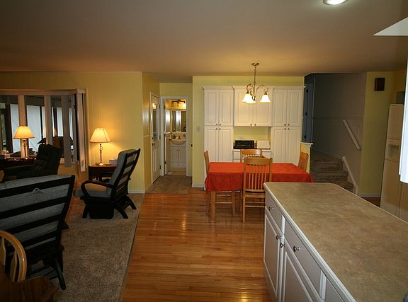5th image of 14555 Valley View Ct