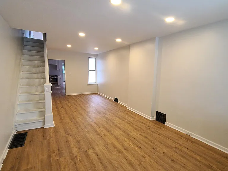 1218 Spring St — Photo 1