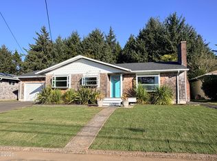 1844 NE Crestview Pl, Newport, OR 97365