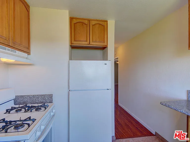 1540 N Fuller Ave #9 — Photo 7