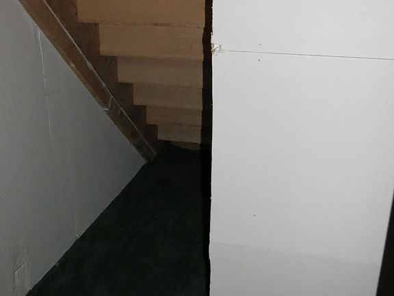 5th image of 202 E Hanover St