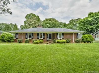 4711 Water Oak Rd, Charlotte, NC 28211