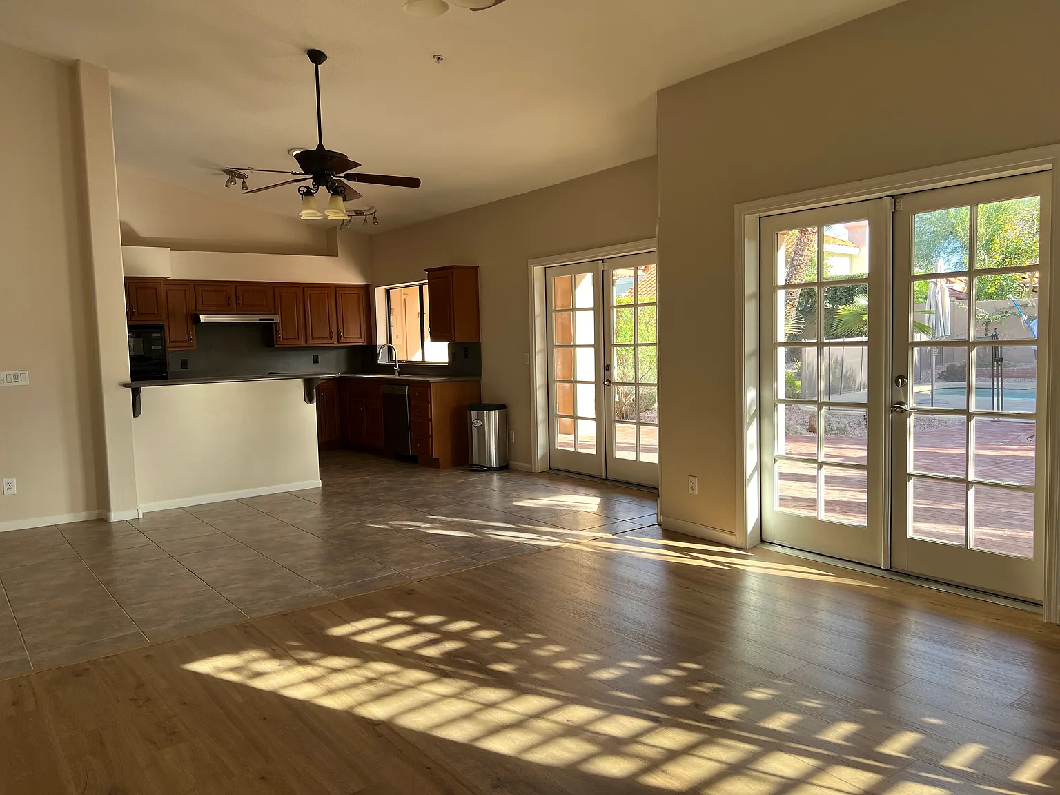 4 bed, 2.5 bath, 2654 sqft, $5,000 — Photo 4