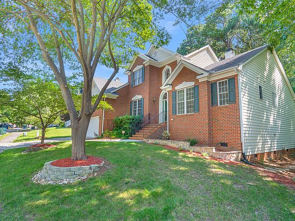 3rd image of 5107 Granbury Dr