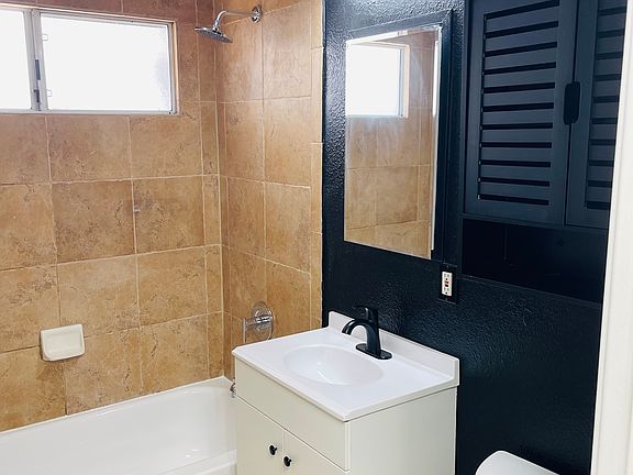 3rd image of 922 Lassen St #922