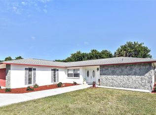 216 Montana Ave, Nokomis, FL 34275