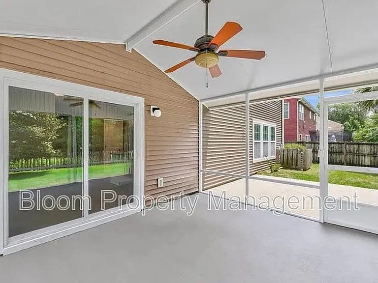 8423 Taylor Plantation Rd — Photo 16