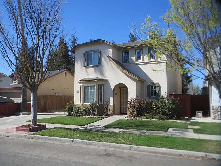 4125 Pathway Ln — Photo 2