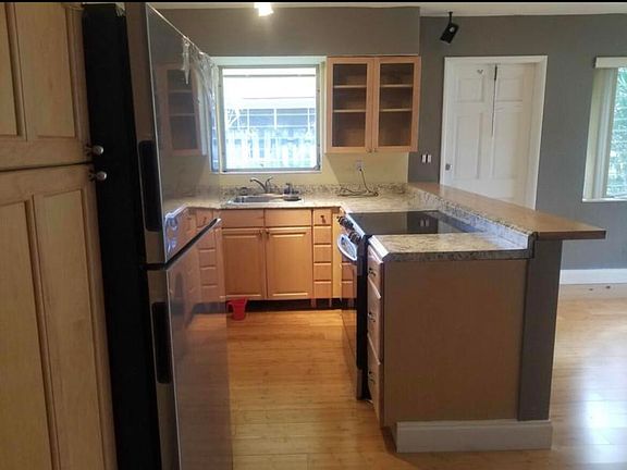5th image of 3039 Coral Shores Dr