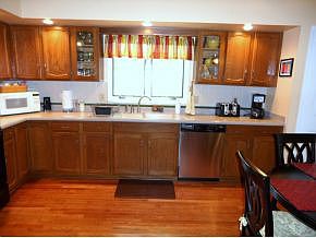 4th image of 4008 Bradford Ct