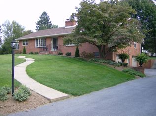 912 Eastland Rd, Waynesboro, PA 17268