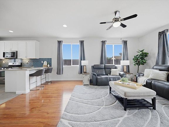 2nd image of 8824 Boysenberry Way