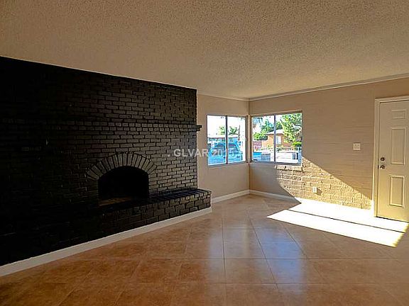 4th image of 5104 Forrest Hills Ln
