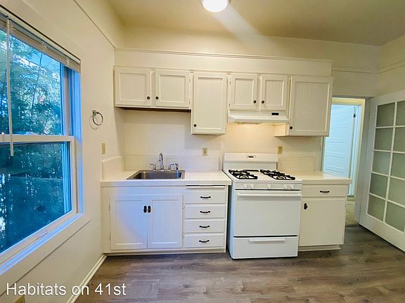 4th image of 196 41st St #4169076
