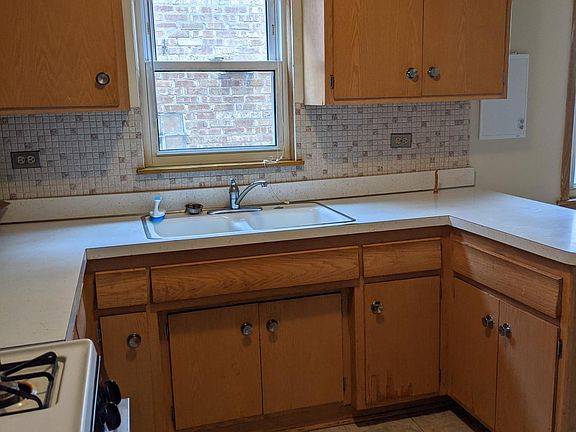 4th image of 5253 N Nashville Ave APT 2N