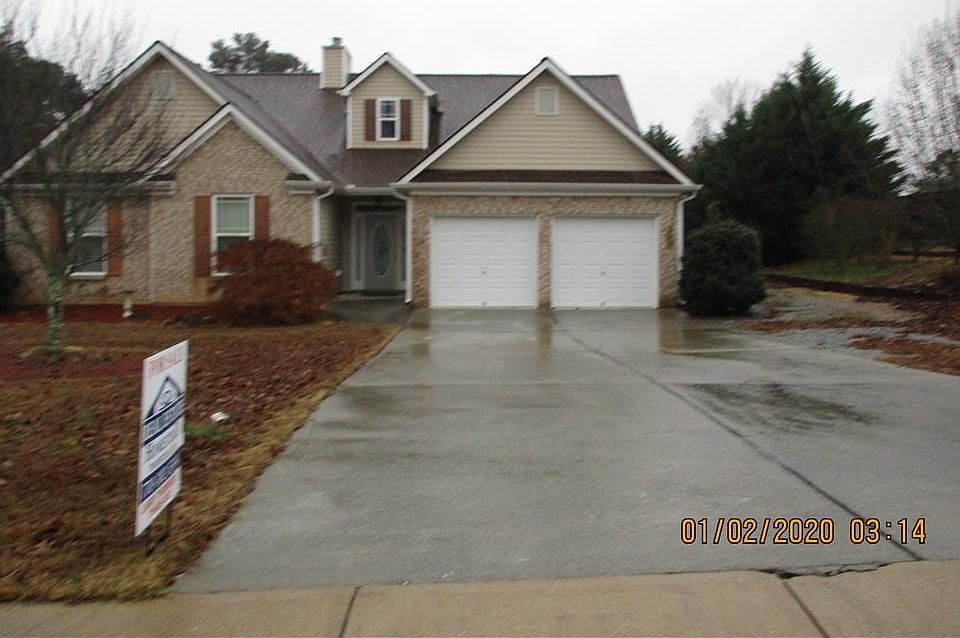2nd image of 23 Clover Dr