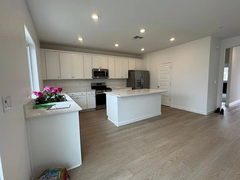 10962 Admiral Cove Way — Photo 9