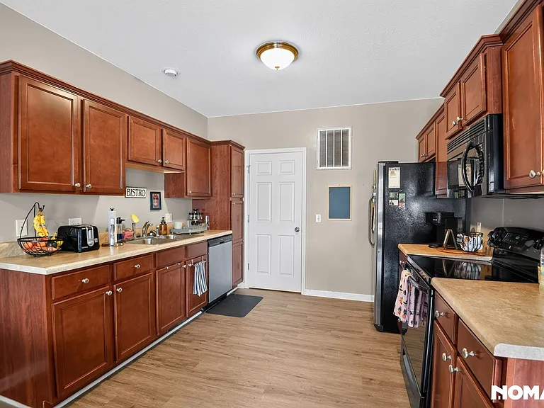 3749 Harbor Estates Ln — Photo 13