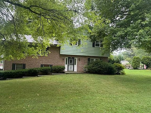 4th image of 366 Hostetter Ave