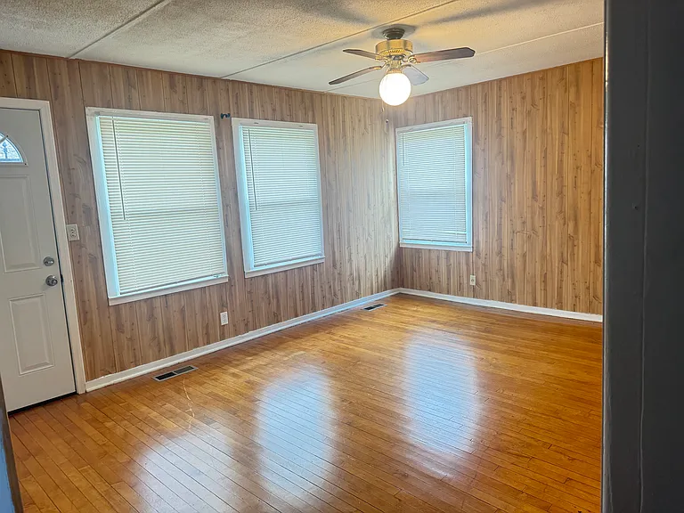 396 Robertsville Rd — Photo 9