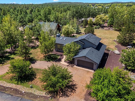 4th image of 842 Rainbow View Dr