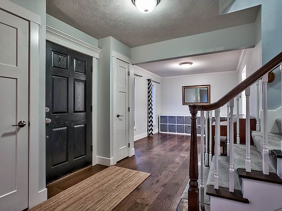 2nd image of 20716 Sequoia St