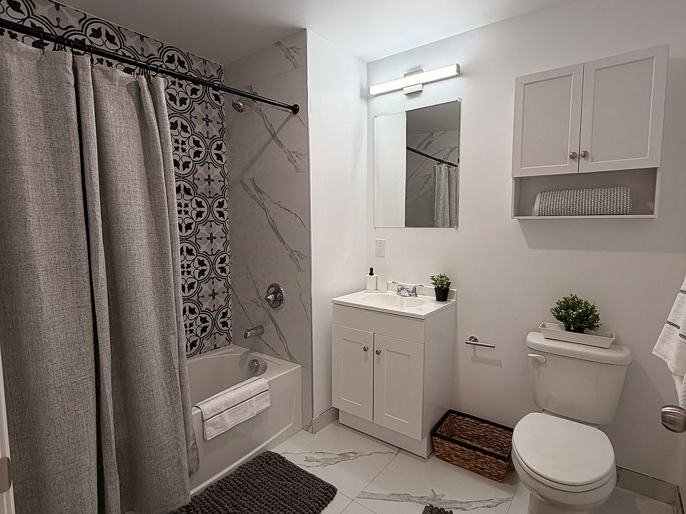 1st image of 59-61 Cedar St #1