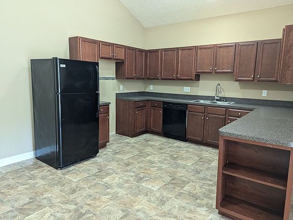 3rd image of 401-407 Pleasant Meadow Blvd #405-304