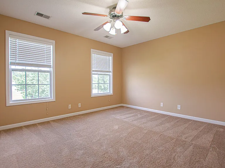 895 Sugarcane Way — Photo 17