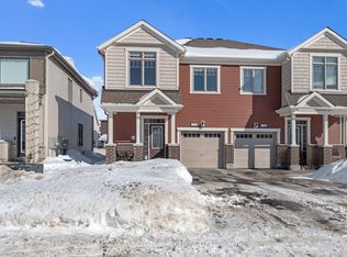 788 Brittanic Rd, Ottawa, ON K2V 0R3