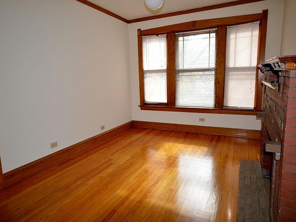 2nd image of 2116 W Berteau Ave #1