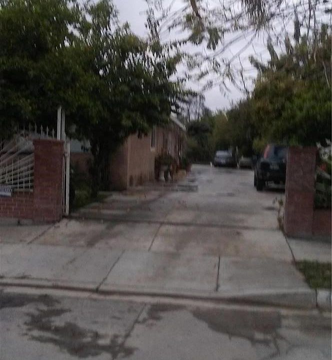 1st image of 403 S 5th Ave