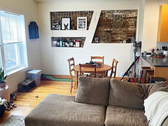 2nd image of 1822 N Campbell Ave #3R