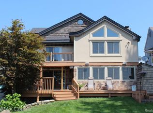 11675 Kenton Dr, Whitmore lake, MI