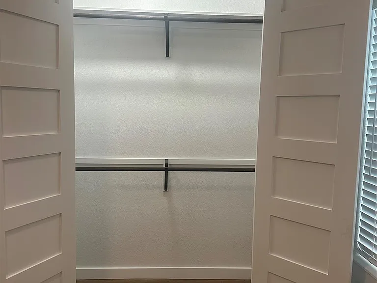 2715 Grafton Ave — Photo 12
