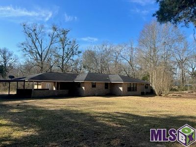 907 E Bayou Narcisse St, Gonzales, LA, 70737